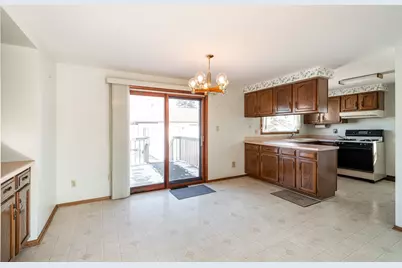 2938  Stonebridge Dr, Racine, WI 53404 - Photo 6