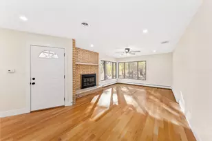 9710 304th Ave, Salem Lakes, WI 53105 - Photo 12