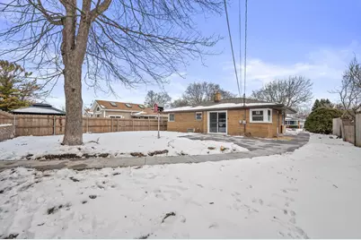 3323 S 91st St, Milwaukee, WI 53227 - Photo 18