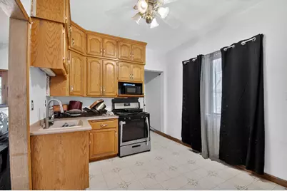 1334  Quincy Ave, Racine, WI 53405 - Photo 6