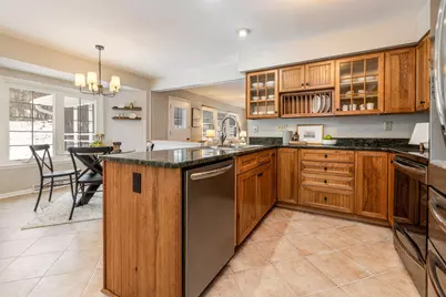 14625  Club Dr, Elm Grove, WI 53122 - Photo 4