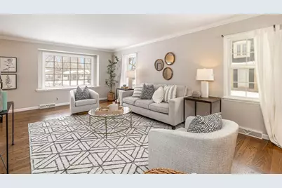 14625  Club Dr, Elm Grove, WI 53122 - Photo 2