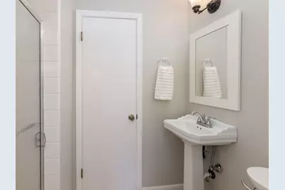 14625  Club Dr, Elm Grove, WI 53122 - Photo 16