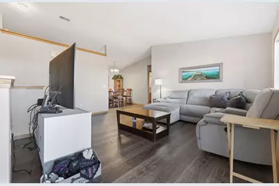 838  Boulder Trl #205, Racine, WI 53406 - Photo 6