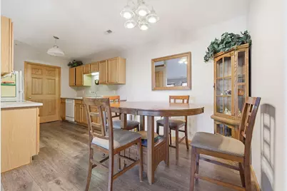 838  Boulder Trl #205, Racine, WI 53406 - Photo 8