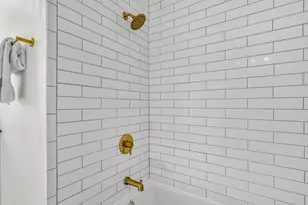 6125 Middleton Ct, Greendale, WI 53129 - Photo 20