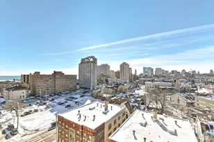 1550 E Royall Pl, Milwaukee, WI 53202 - Photo 22