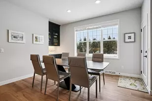 10620 N Coneflower Ct, Mequon, WI 53097 - Photo 8