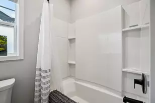 10620 N Coneflower Ct, Mequon, WI 53097 - Photo 20