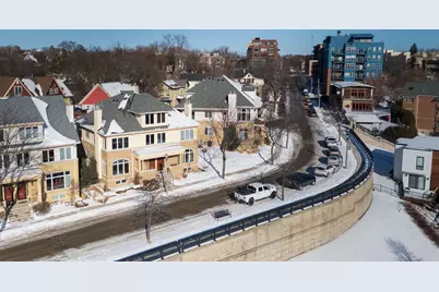 1749 N Hubbard St, Milwaukee, WI 53212 - Photo 32