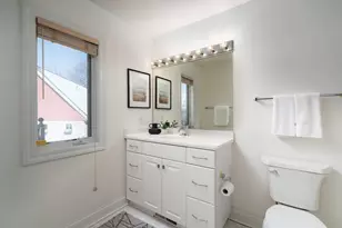 1749 N Hubbard St, Milwaukee, WI 53212 - Photo 28