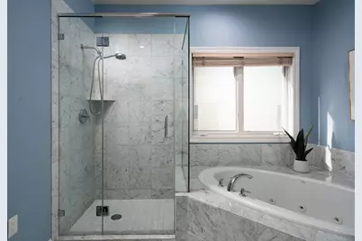 1749 N Hubbard St, Milwaukee, WI 53212 - Photo 22