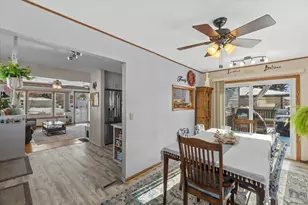 7485 S Highfield Ct, Oak Creek, WI 53154 - Photo 12