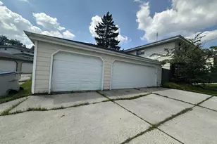 10743 W Appleton Ave, Milwaukee, WI 53225 - Photo 20