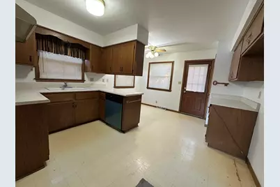 10743 W Appleton Ave #10745, Milwaukee, WI 53225 - Photo 6