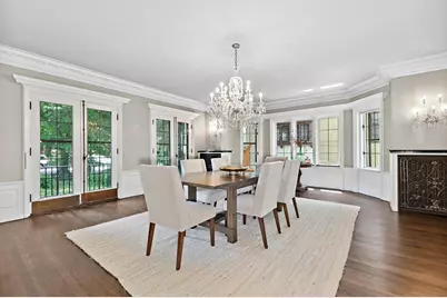 2225 N Lake Dr, Milwaukee, WI 53202 - Photo 12