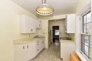 2225 N Lake Dr, Milwaukee, WI 53202 - Photo 30