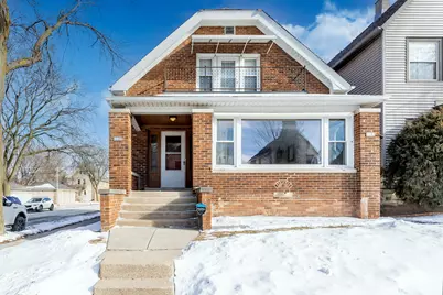 1100 S 61st St #1102, West Allis, WI 53214 - Photo 2