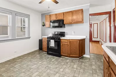 1100 S 61st St #1102, West Allis, WI 53214 - Photo 14