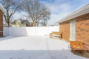 1100 S 61st St, West Allis, WI 53214 - Photo 38