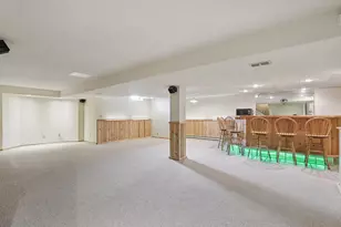 W178N9743 Riversbend Circle, Germantown, WI 53022 - Photo 32