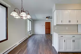 305 Maple Ave, Waukesha, WI 53186 - Photo 6