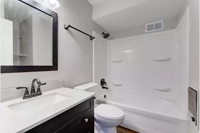 305  Maple Ave, Waukesha, WI 53186 - Photo 10