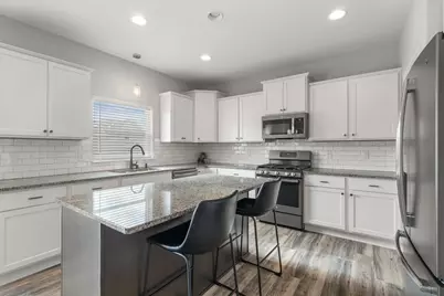 3951  Sienna Ct, Racine, WI 53126 - Photo 12