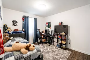 114 Manor Ct, Slinger, WI 53086 - Photo 20