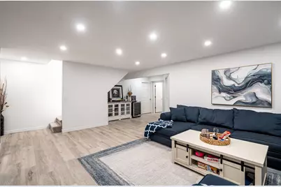 114  Manor Ct, Slinger, WI 53086 - Photo 24