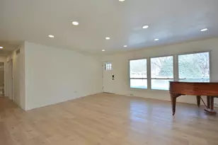 2106 Murphy Woods Rd, Beloit, WI 53511 - Photo 6