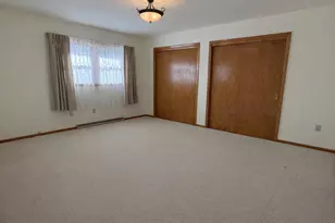 1233 S 26th St, Manitowoc, WI 54220 - Photo 18