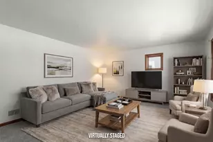 925 N 16th St, Manitowoc, WI 54220 - Photo 4