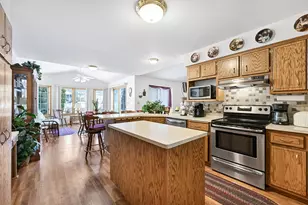 S77W16864 Casey Dr, Muskego, WI 53150 - Photo 10