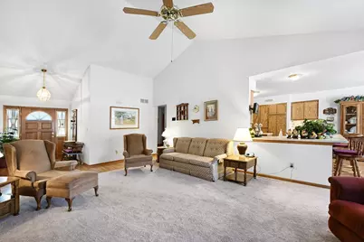 S77W16864  Casey Dr, Muskego, WI 53150 - Photo 6