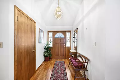 S77W16864  Casey Dr, Muskego, WI 53150 - Photo 2