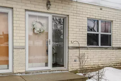 2114 N Commerce St, Milwaukee, WI 53212 - Photo 2