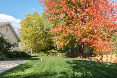 1815  Bark River Dr, Delafield, WI 53029 - Photo 34