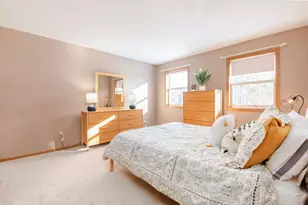 1815 Bark River Dr, Delafield, WI 53029 - Photo 20