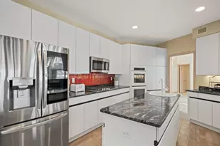 410 Deerpath W, Fontana, WI 53125 - Photo 24