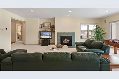 410  Deerpath W -, Fontana, WI 53125 - Photo 36