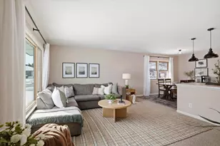 W150N8239 Saxony Dr, Menomonee Falls, WI 53051 - Photo 4