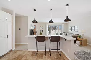 W150N8239 Saxony Dr, Menomonee Falls, WI 53051 - Photo 12