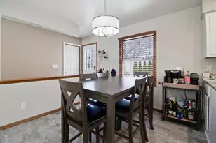 3060 E Stonefield Dr, Oak Creek, WI 53154 - Photo 10