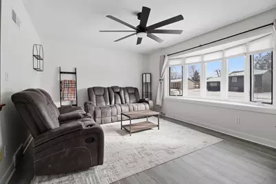 3060 E Stonefield Dr, Oak Creek, WI 53154 - Photo 4