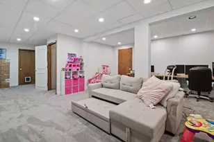 3060 E Stonefield Dr, Oak Creek, WI 53154 - Photo 20