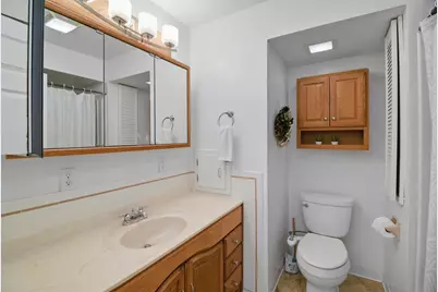 3060 E Stonefield Dr, Oak Creek, WI 53154 - Photo 18