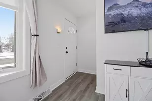 3060 E Stonefield Dr, Oak Creek, WI 53154 - Photo 6