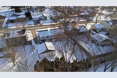 3060 E Stonefield Dr, Oak Creek, WI 53154 - Photo 32