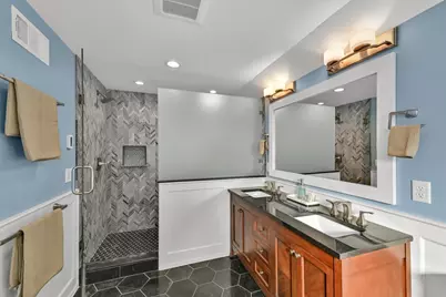 927 E Lexington Blvd, Whitefish Bay, WI 53217 - Photo 30